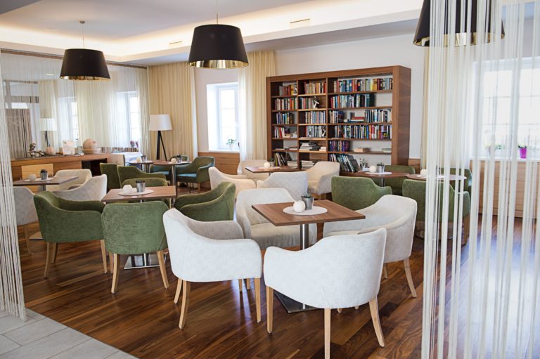 Naturparkhotel Lambrechterhof